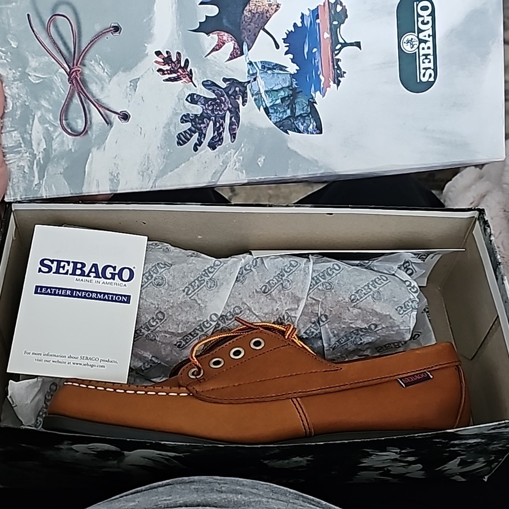 NWOT Men's Sebago Nu-buck Leather Boat Shoes, Size 11M, Style Campsides
